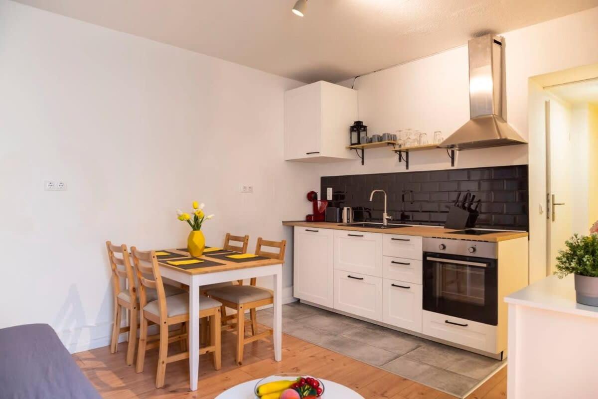 2 Bedroom In Great Location In Kreuzberg — Photos 3